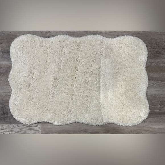 20"x30" Scallop Bath Rug Cream - Threshold™ - Picture 2 of 9